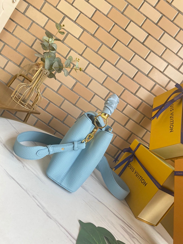 ルイヴィトンバッグ側面デザイン